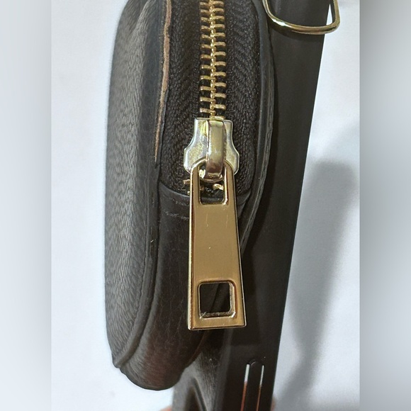 Bandolier Willa Heart Shaped Pouch iPhone 15 Pro Phone case Black - Picture 10 of 13